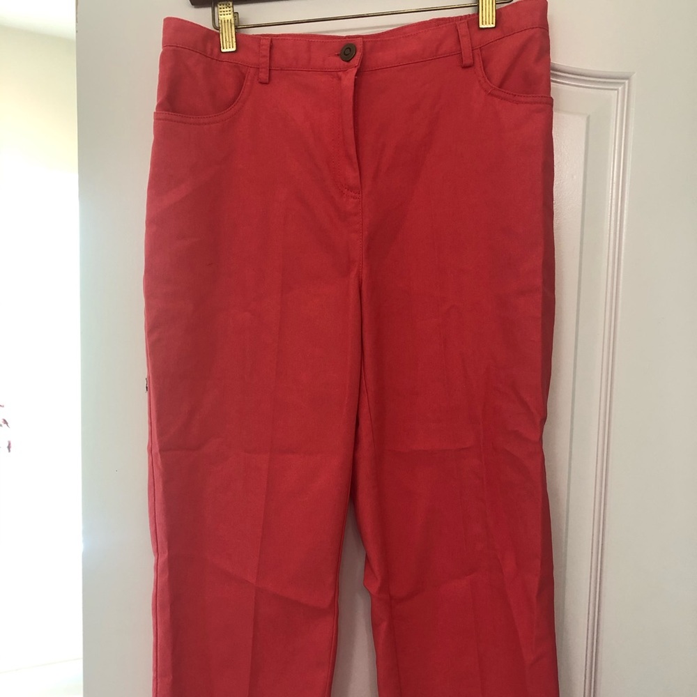 Ruby Rd. Coral colored capris Size 8